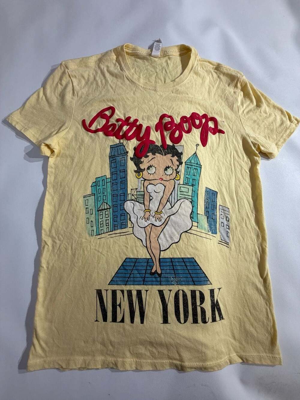 Vintage Betty Boop New York City Yellow Graphic T-Shirt Womens M